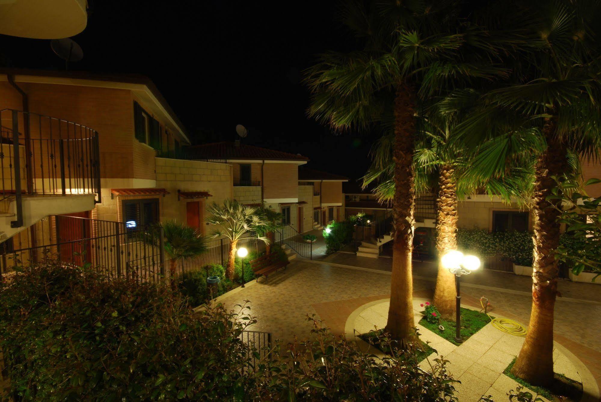 Residence Il Borgo Tortoreto Exteriör bild