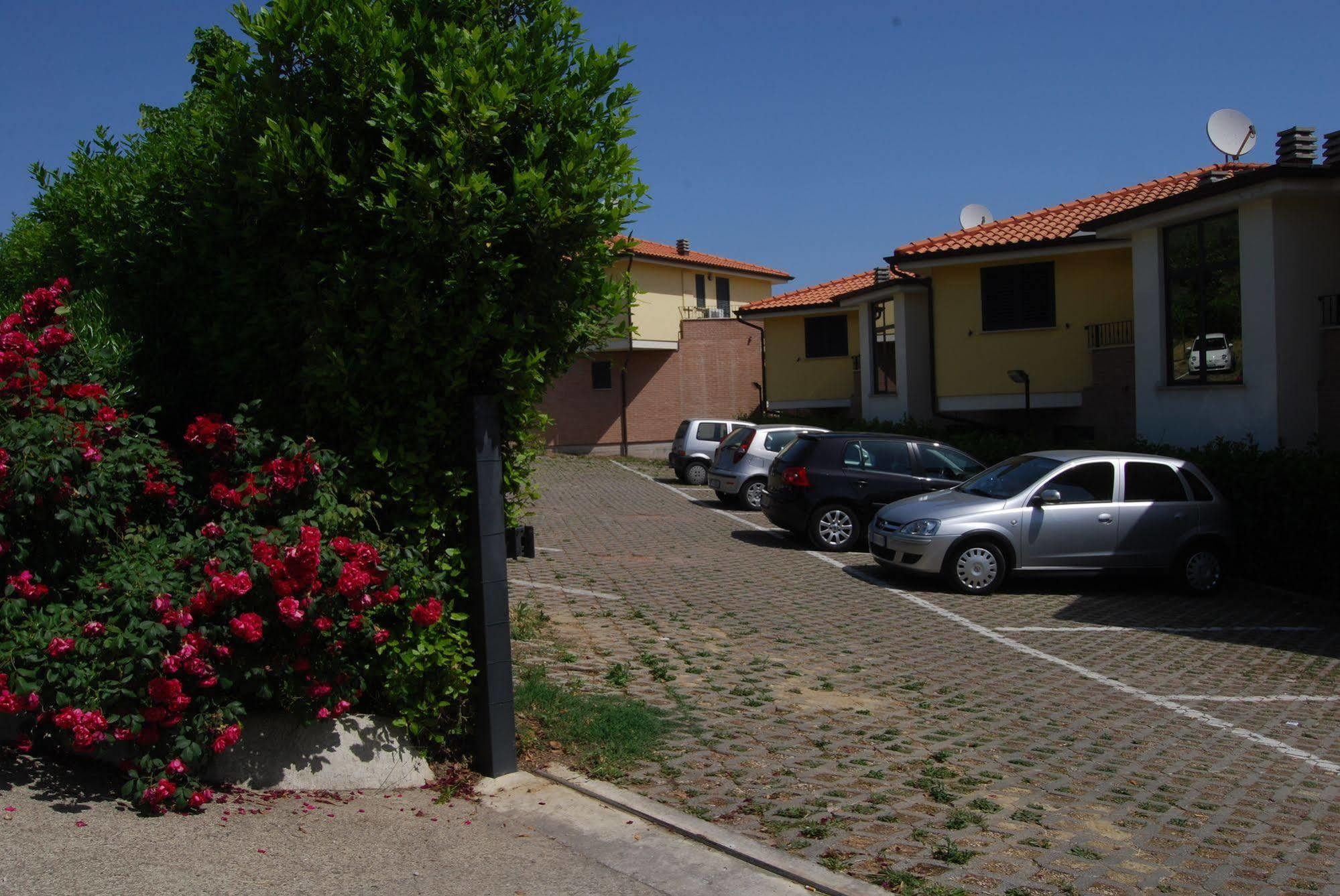 Residence Il Borgo Tortoreto Exteriör bild
